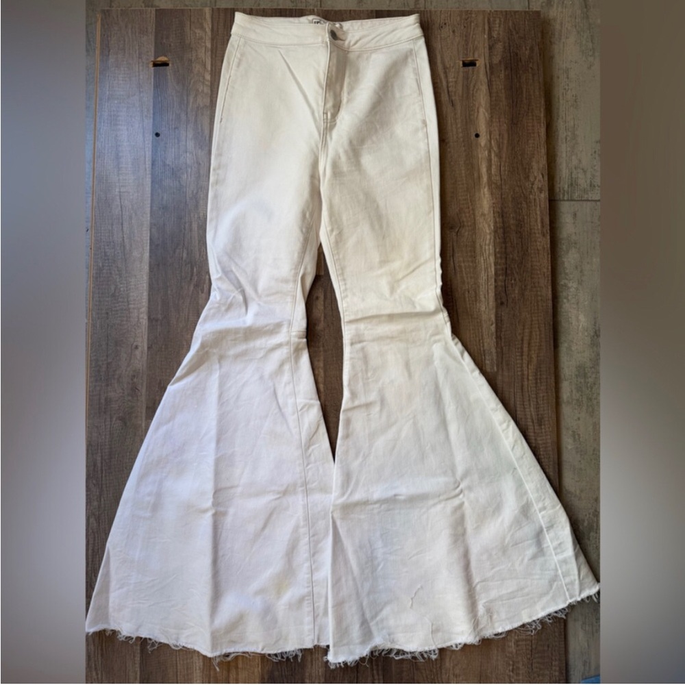 Free People Flare Jeans - Cream